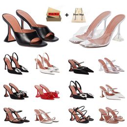 Sandalias para mujeres Mujeres zapatos de tacón de aguja Sandalias de cristal Amina Muaddi zapatos de vestir para mujer Moda Pombas de hadas de gran tamaño mulas Transparentes Tacón alto Clear Sheos