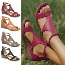 Chaussures féminines Comfort Summer Plus taille 43 Sandales de dames talon Zipper rétro Sandales de coin femme Soft Bottom Beach Muje 240415