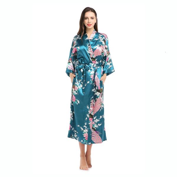 Batas de kimono de satén de seda para mujer Ropa de dormir larga Bata con estampado de pavo real floral Fiesta Boda Dama de honor Albornoz 240227