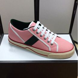 Top qualité femmes chaussures simples mode printemps nouvelle tête ronde couleur classique luxe antidérapant designer fond plat talon dentelle femmes boîte à chaussures assortie 35-45