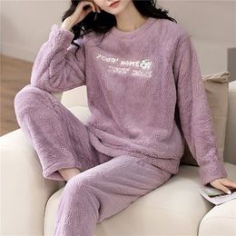 Femmes de nuit chaud flanelle pyjamas ensemble pour femmes épais corail velours à manches longues pyjamas ensembles chemise de nuit Pijama costume Mujer femme Homewear Pjs 230921