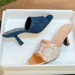 WOMENS SLIDE SANDAL 772416 Sandales de luxe sandales pour femmes diapositives en cristal Sandales de marque motif en cristal élégant ajoute des sandales à la sensation contemporaine sandale cosmogoni 35 42