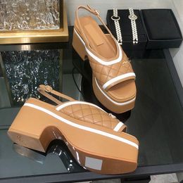 Dames Slingbacks Sandalen Schapenvacht Plateau Hakken Geklede Schoenen Dames Vierkante Tenen Gewatteerde Textuur Hardware Matelasse Geklede Schoenen Meisjes Trouwschoen Vrijetijdsschoen