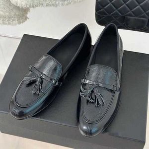 Instappers voor dames Lage hakken Loafers Balletschoenen Ronde tenen Klassiek Kalfsleer met kwastjes Slippers met stofzakken Buiten Vrije tijd Dames Casual