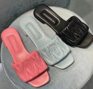 Dames slippers ontwerper sandaal mode schuifschoen voor vrouw slipper lederen rubber platte sandale zomer strandschoenen loafer gele bodem gliders dhgate