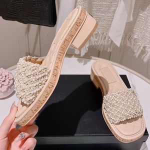 Pantuflas para mujer Slip Son Sandalias bajas Tacones gruesos Diapositivas de 3 cm con perlas de imitación Ladie Textura acolchada Verano Retro Mules Niñas Slingbacks Zapatos de vestir con bolsa para el polvo