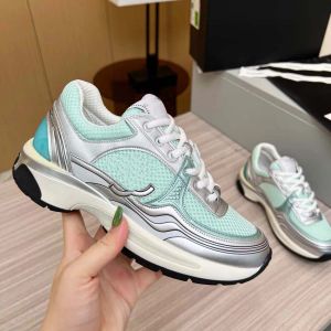 Run Sunny Womens Flat 2024 Nouvelle sneaker Luxurys Chaussures décontractées Tennis Walk Cuir Vintage Traineur Tissu en daim Randonnée Chaussure Men designers Choom