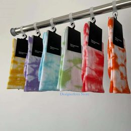 Chaussettes pour femmes pour hommes chaussettes classiques Meas Street Coton imprimé long Harajuku Hiphop Sport Sock pour hommes Femmes Couple High Designer chaussette d'automne 10 pièces