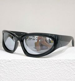 Les lunettes de soleil ovales sportives Swift Swift BB0157S Black Frame Mirror Lens UV400 Protection3013425