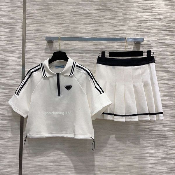 Robe de luxe de vêtements de sport pour femmes costume de t-shirt de jupe plissée brodée Polo Polo Summer Tracksuit Yoga Jupe en deux pièces Coton Pure Cotton