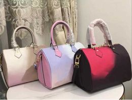 Womens lente in de stad designer tas boston tassen kussen handtas zonsopgang pastel portemonnee vrouwen snelle handtassen luxe schouder crossbody tas onthego zak