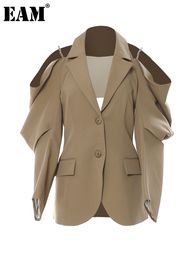 Costumes de femmes Blazers Eam Femmes hors épaule Chaîne à grande taille Blazer Blazer Longe à manches longues Jacket Fashion Fashion Spring Automne 1DE9885 230817