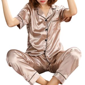 Femmes Summer Pyjamas Night Weanger Poches de couleur Solide Pochettes à manches courtes Boutons de col V Pajama Ensembles Pajama Plus Taille T200707