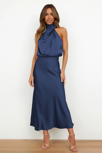 Robe d'été en satin pour femme élégante robe formelle sans manches froncée longue robe pour dames cocktail soirée date nuit