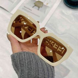 Lunettes de soleil d'été pour femmes avec visage rond et grand visage 2022 Nouvelles lunettes de soleil d'artefact de maquillage anti-UV Mode féminine Y220427 VJ8A