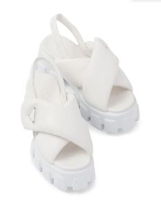 Sandales compensées d'été pour femmes à talons plats Cuir nappa rembourré Monolith Chaussures à plateforme à boucle triangulaire en cuir blanc noir designer de luxe avec boîte 35-42EU