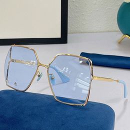 Womens Sunglasses 0817 Super Cool Large Version Metal Frame Sea Blue Lens Classic Leisure Beach Vacation Bril Vrouwelijke UV400 Designer Hoge Kwaliteit met Doos