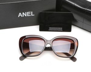 Womens zonnebril designer zonnebril voor vrouw brillen gafas de sol zeven kleuren ontwerpen zwarte diamanten brief met geval luxe zonnebril cadeau AA