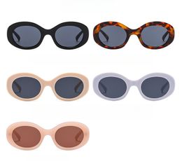 Gafas de sol para mujer Moda Vintage Hombres Baratos Gafas de sol de alta calidad Gafas de tendencia Gafas de protección solar Gafas