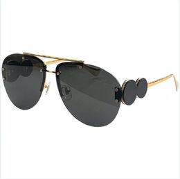 Gafas de sol para mujer para mujer, hombre, gafas de sol, estilo de moda para hombre, protege los ojos, lentes UV400 con caja aleatoria y estuche 2250