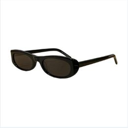 Dames zonnebril voor vrouwen Men Sun bril Mens Fashion Style Beschermt ogen UV400 -lens met willekeurige doos en case 557 00