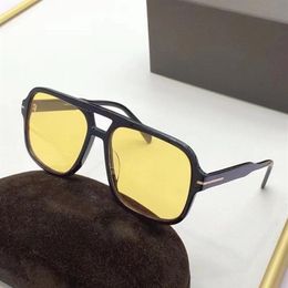 Lunettes de soleil pour femmes et hommes, Style à la mode, protège les yeux, lentille UV400, qualité supérieure, avec Case261A, 0884