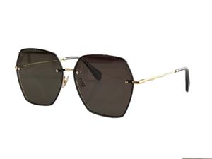 Gafas de sol para mujer, gafas de sol para hombre, estilo de moda para hombre, protege los ojos, lentes UV400 con caja y estuche aleatorios de 52W