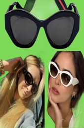 Gafas de sol de mujer PR 07ys 22SS Cat Ojo Fashion Luxury Blk White Square Gafas Diario Beh Vation UV Protection9937879