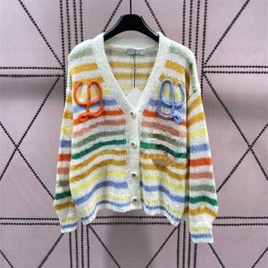 Cardigan de créateur à boutons pour femmes, tricot à rayures arc-en-ciel, manteau d'automne décontracté et mignon