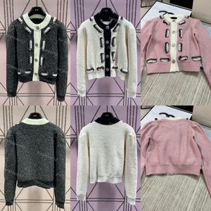 Chandoule pour femmes créatrice en tricot à tempérament Tempément Patchwine Twine Design Classic Coat Fashion Knitwear Top