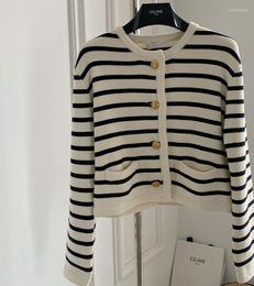 Pankaux pour femmes Casual Owck à manches longues Cardigan Stripe Femme 2023 Automne hiver coréen Fashion Tricoted Pull Femmes Tops Vêtements