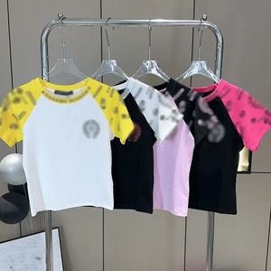 Femmes T-shirt Chemises de créateurs avec lettre t-shirt de mode avec lettres brodées été hauts à manches courtes Tee femme vêtements