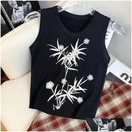 Tanks pour femmes Camis 2024 Noir trois nitions en maille florale rond du cou de conception de conception niche chic Slimming girl