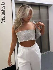 Femmes Tanks Camis Glitter Crop Top Femmes Sans Manches Gilet Hors Épaule Dos Ouvert Y2K Vêtements Summer Party Tube Cami Sexy Tank s Clubwear 230509