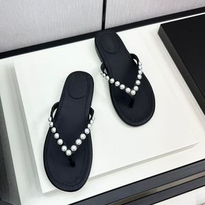 Sandales de sandales pour femmes Designer en peau d'agneau fausse perle tongs greffes glissades dames glissa 24ss de chaussures de loisirs d'été