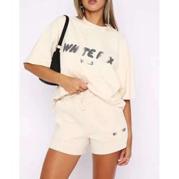 Designer Women Tracksuits blanc 2 pièces shorts sets d'été femelle pantalon court dames en vrac coton t-shirt sport femme vêtements s-xxl