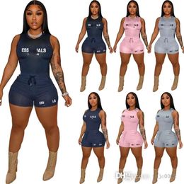 Suits-survêtements pour femmes Deux pièces de jeu de jeux 2024 Nouvelle mode décontractée de mode Tabarge imprimé Slim Fit Shorts Belt Pocket Sports 3 Couleurs