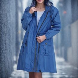 Trenchs femme Mode femmes coupe-vent avec capuche imperméables extérieur Long manteau veste imperméable coupe-vent de pluie manteau à glissière décontracté 230822