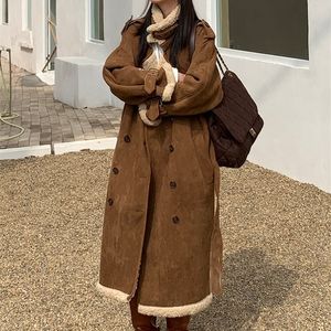 Lautaro hiver Long marron surdimensionné épais chaud fausse peau de mouton Trench manteau pour femmes ceinture Double boutonnage polaire doublé pardessus 220926