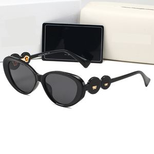 Femmes Triomphe Oval Frame Lunettes de soleil Homme Métal Miroir Jambes Green Lens Designer Lunettes de soleil Rétro Petit cadre rond Sexy avec boîte d'origine SY 4433