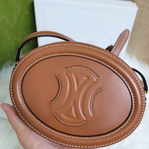 Sac à bandoulière ovale en cuir de veau lisse de luxe pour femmes TRIOMPHES celiny Sacs à main en cuir véritable pour hommes Sacs à bandoulière Designer Gym Mini Round Hobo Sac en relief