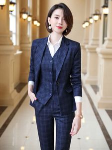 Dames Tweede stuk broek 3 Set Business Work Uniform Vest en Blazer Pak Women Plaid Jacket Office Lady Trousers Autumn Winter Fashion 230207