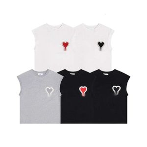 Femmes Gilet Designer Original Qualité Amis Femmes Réservoirs Camis Amour Autocollant De Broderie Col Rond À Manches Courtes Unisexe Lâche Casual Polyvalent T-shirt