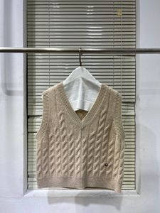 Coletes femininos outono e inverno loro twist cashmere com decote em v suéteres piana