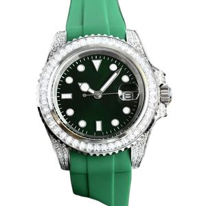 Montre femme designer 40mm cadran saphir étanche montre glacée montre d'affaires classique bracelet en caoutchouc montres à mouvement automatique à la mode sb068 C4