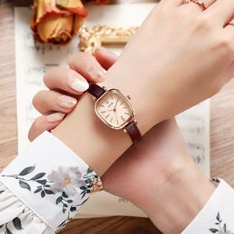 Montre femme montres de haute qualité luxe mode étanche quartz-batterie cuir 34mm montre