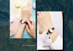 Dameshorloge horloges hoge kwaliteit luxe waterdichte zon en maan Tonghui ster creatieve quartz waterdicht 32mm horloge924709737