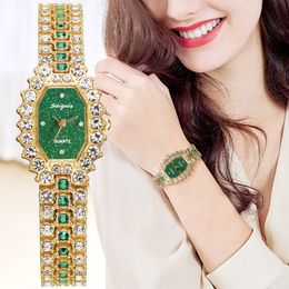 Womens Watches Fashion Starry Sky Diamond Regarder des bracelets de luxe décontractés montre des bracelets pour horloge 230506