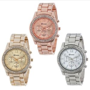 Womens Watches Geneva Europese en Amerikaanse dames Luxe Simple Diamond Design Quartz Watch Steel Riem Grote Dial Creative Fashion 230506