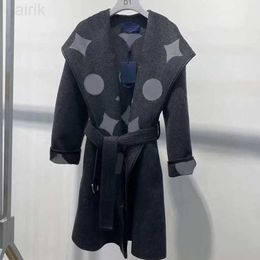 Mezclas de lana para mujer Otoño Invierno Outerwaer moda moda clásico patrón de letras abrigos para albornoz estilo alta calidad negro
